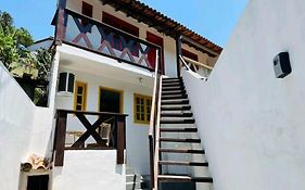 Apartamentos Charmosos na Avenida Principal de Buzios
